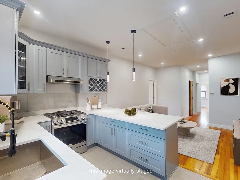 14 King St #3