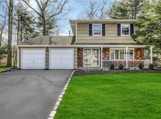 28 Claremont Ln, Suffern, NY 10901