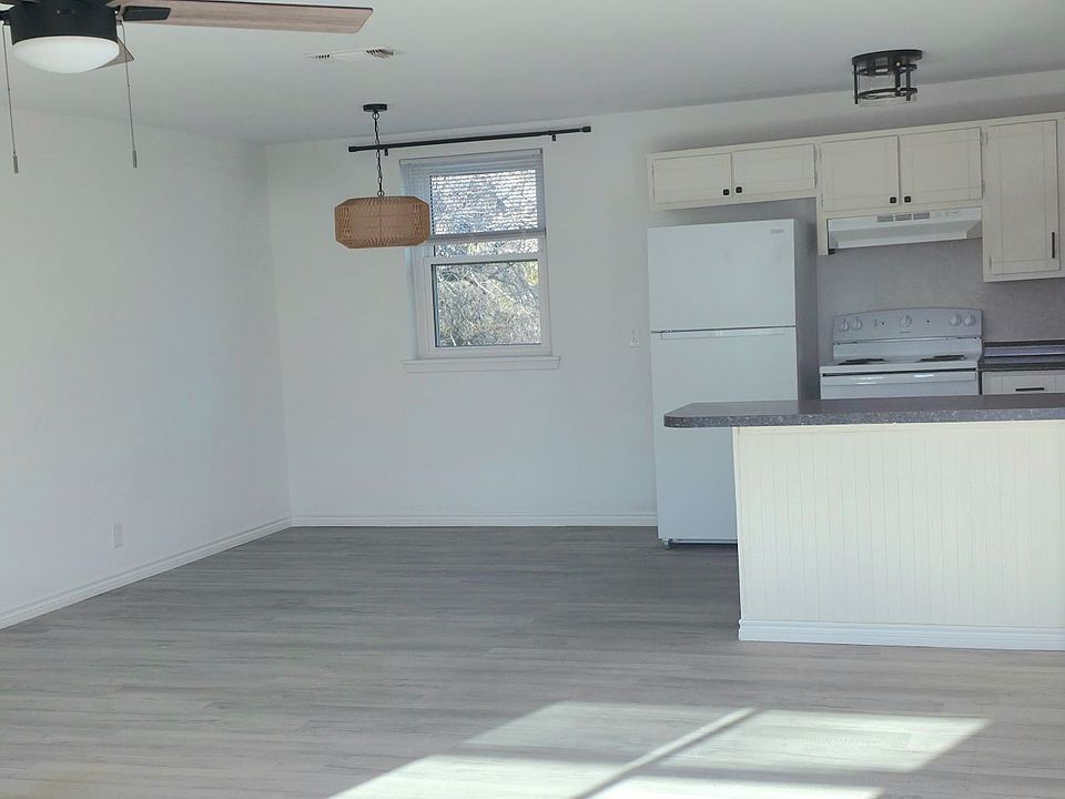 1st image of 527 W Main St #40