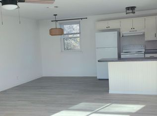 527 W Main St #40, Azle, TX 76020