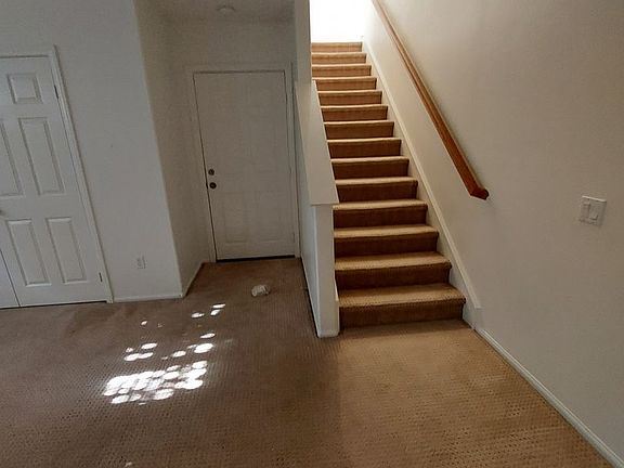 3rd image of 1959 Oakwood Way