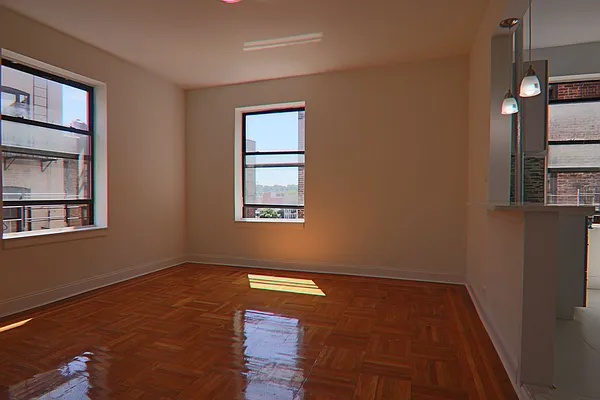 Rented by PMG Real Estate  | media 13