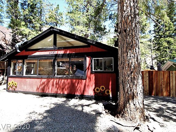 4th image of 4580 Aspen Ave