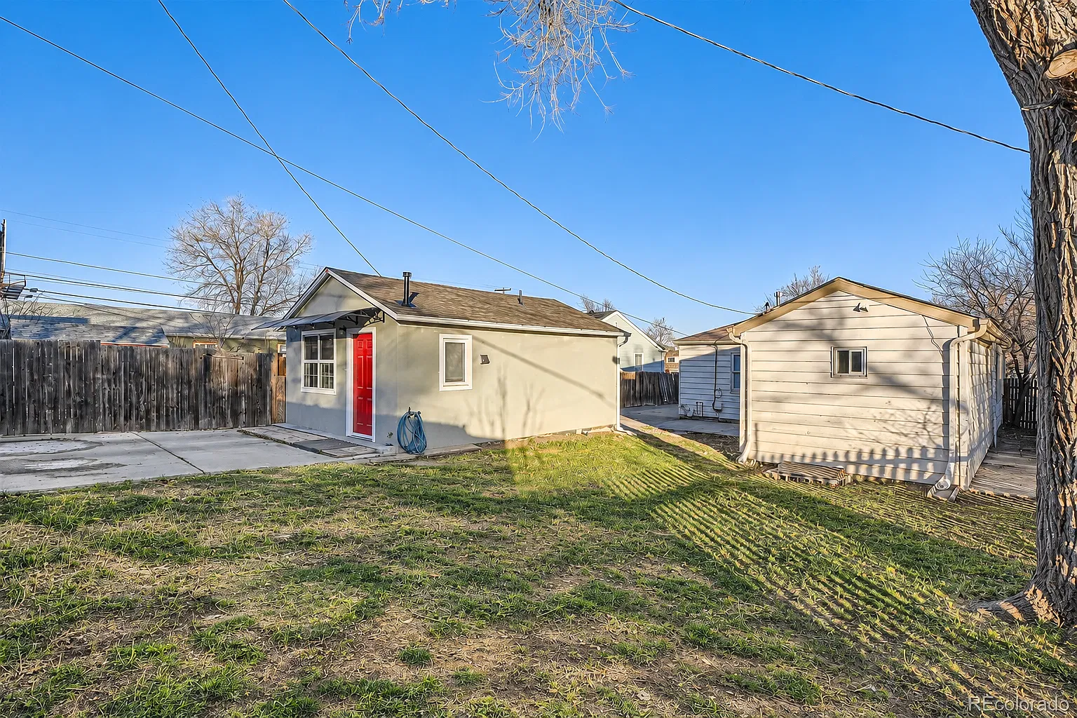 3 bed, 1100 sqft, $3,000 — Photo 2