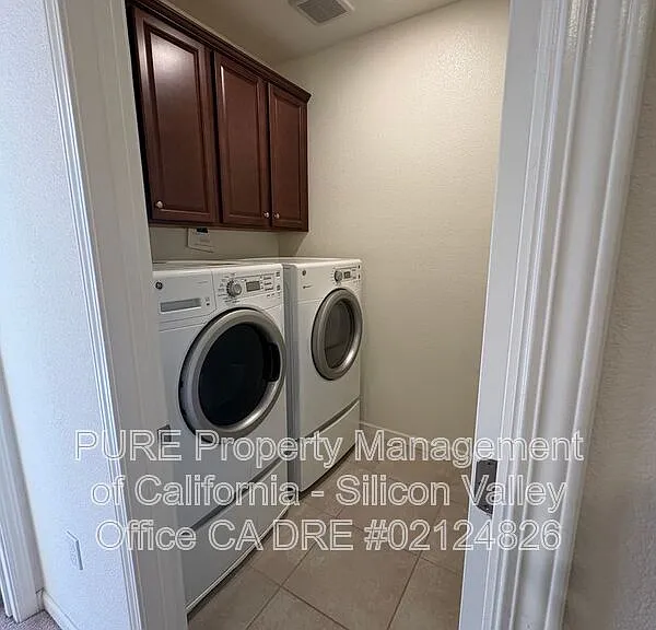 2712 Ferrara Cir — Photo 9