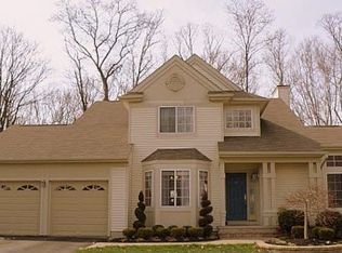 10 Crestwood Cir, Budd Lake, NJ 07828