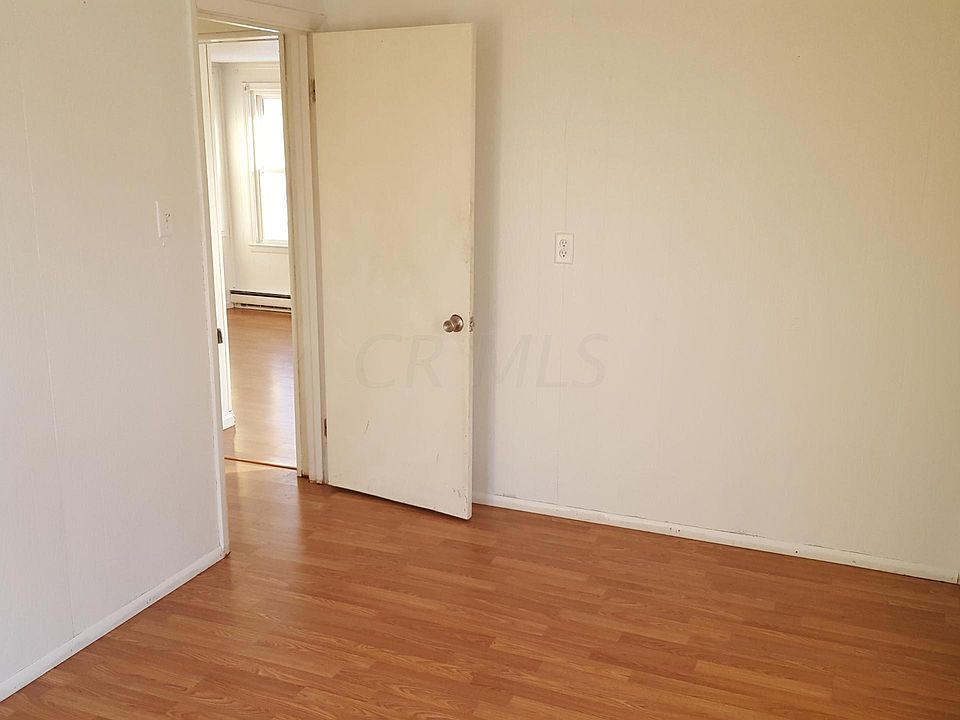 2nd image of 616 N Greenwood St N