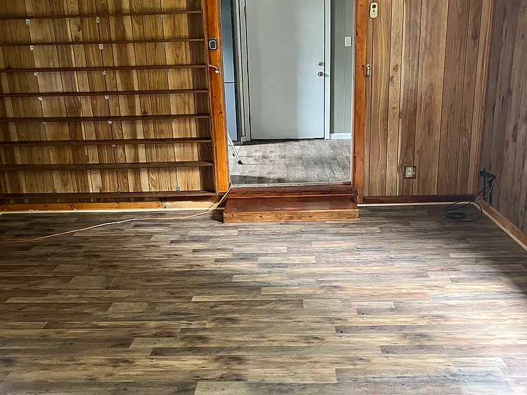 712 W Barnett St — Photo 5