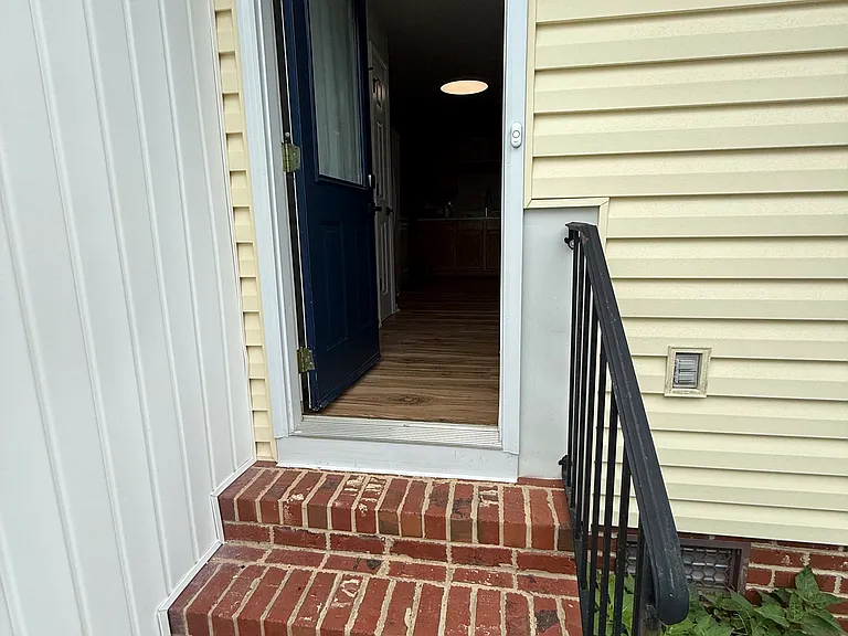 Bell Rd — Photo 18