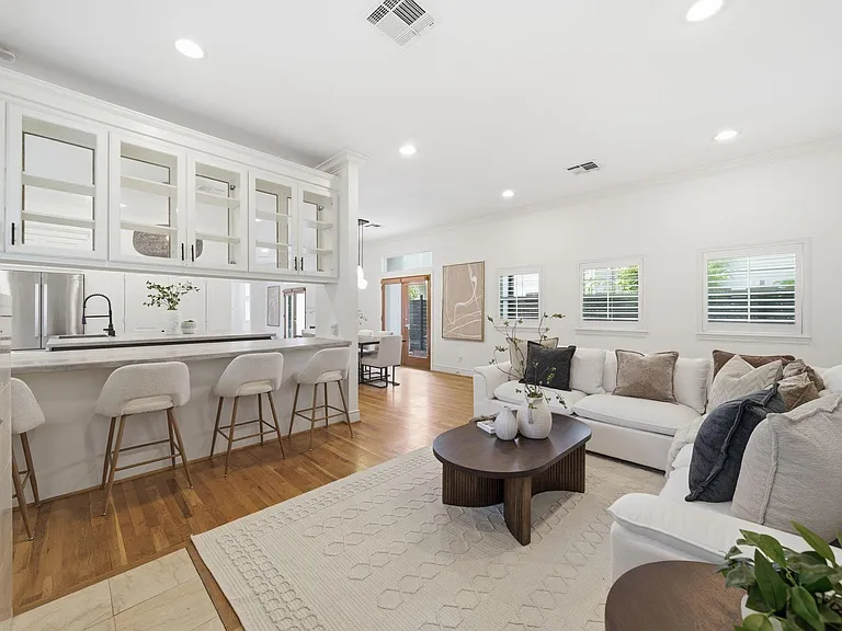 3118 Morrison St — Photo 12