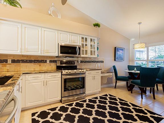 5th image of 5815 Greenwood Cir