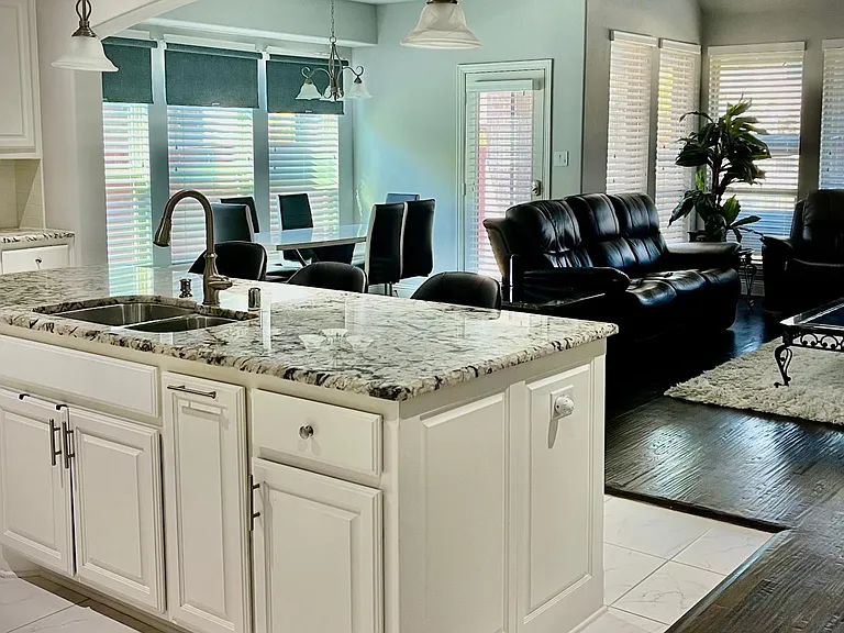 1759 Bluebird Ct — Photo 2
