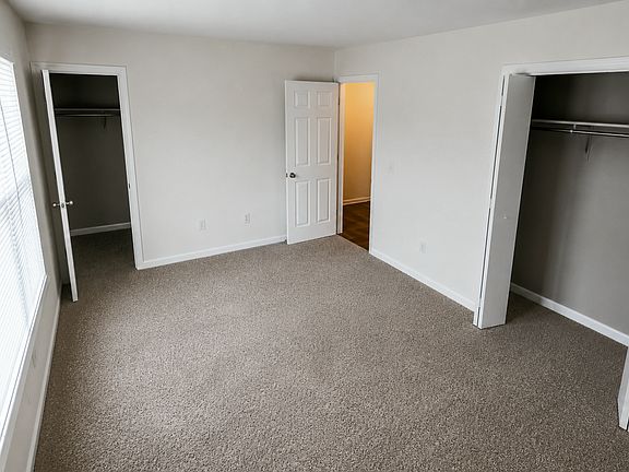 5th image of 116 Arrowhead Dr #7