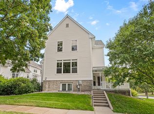 416 Duke St, Saint Paul, MN 55102