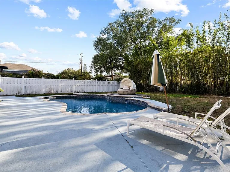 304 N Matanzas Ave — Photo 37