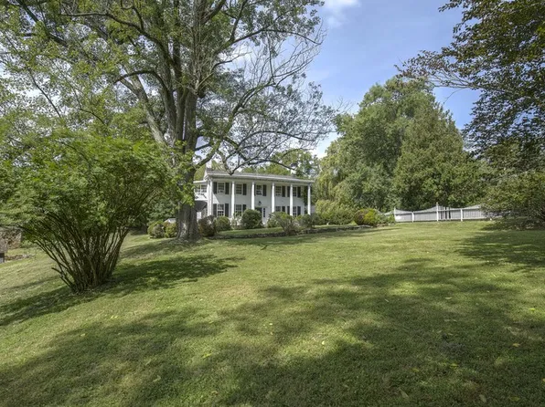 17 Old Chester Rd, Gladstone, NJ 07934