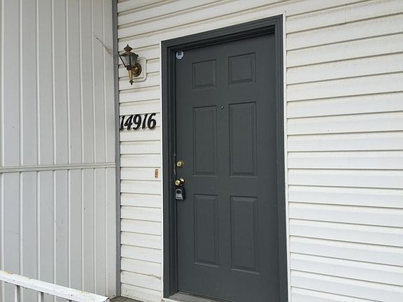 5th image of 14920 Kelly Dr #14920