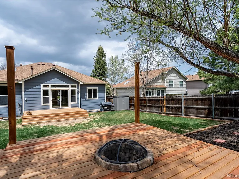 6431 Gemfield Dr — Photo 3