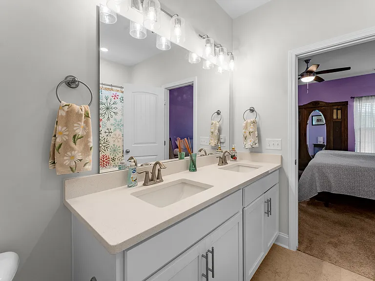 203 Glick Way — Photo 17