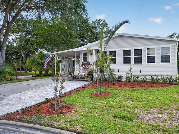 2nd image of 910 Ponytail Palm Cir #771