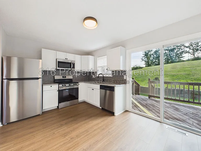 7030 Ewing Ave #7028 — Photo 2