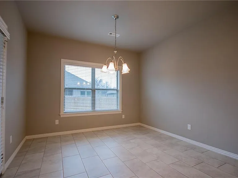 301 Cisterna Dr — Photo 7