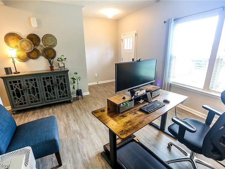 9387 Nash Ln — Photo 3