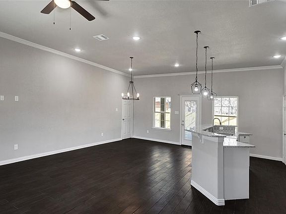 KITCHEN OPEN TO THE DINING ROOM
