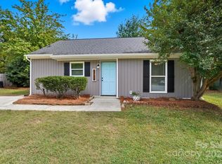 6732 Park Hickory Dr, Charlotte, NC 28227