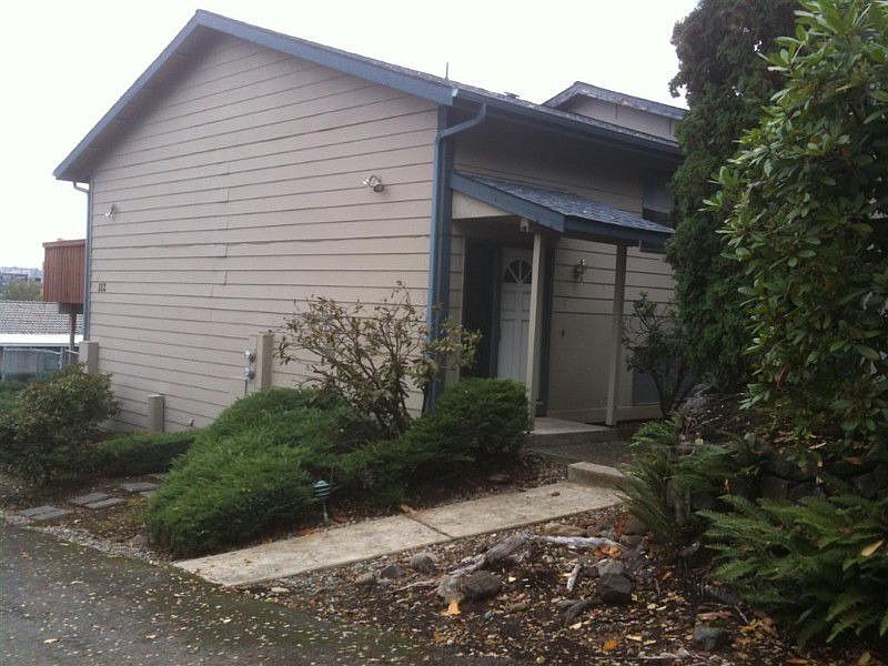 1st image of 112 SE 19th Ave 1 #1