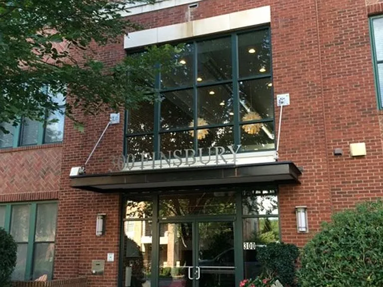 300 Finsbury St #207 — Photo 2