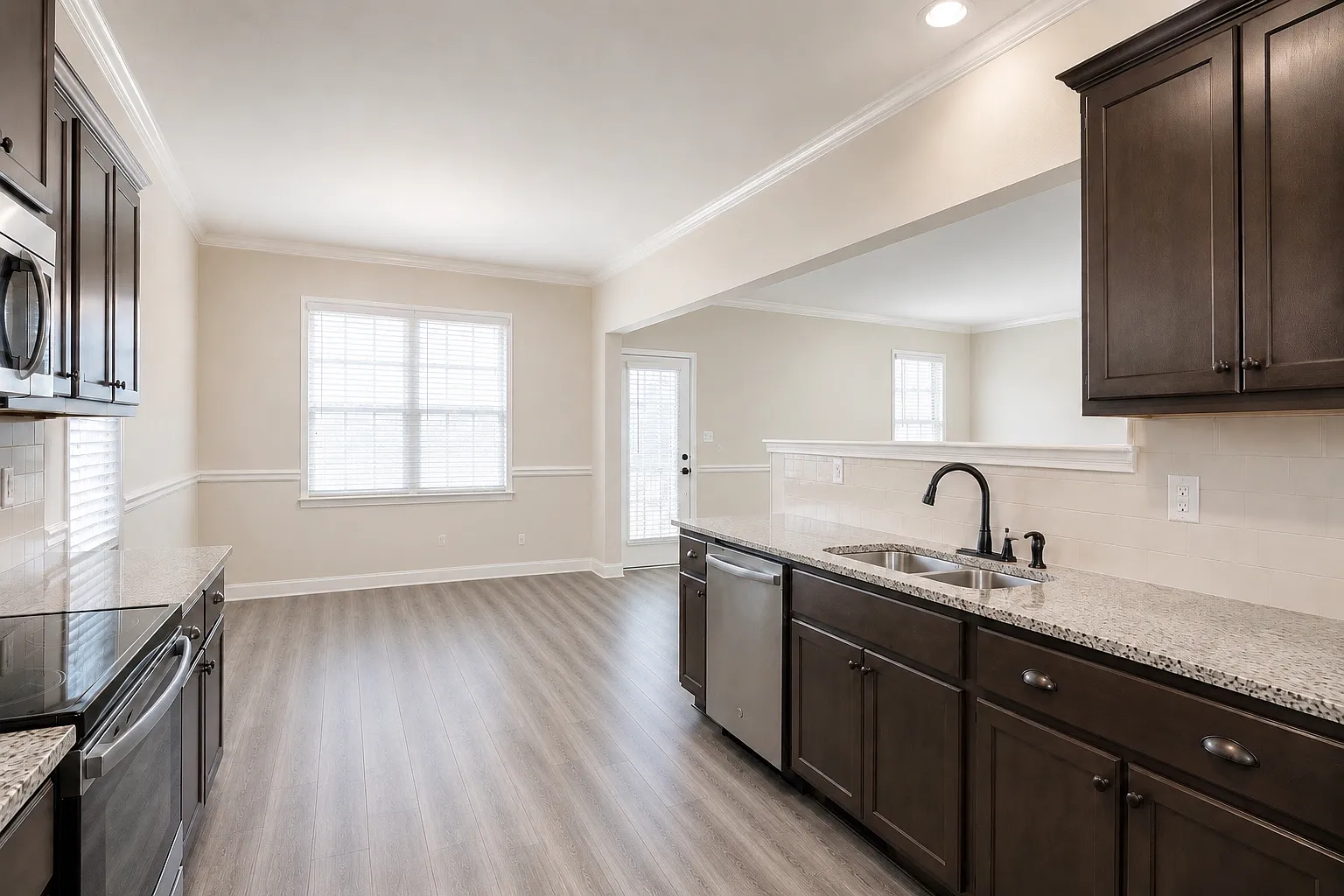 4 bed, 2029 sqft, $2,000 — Photo 4