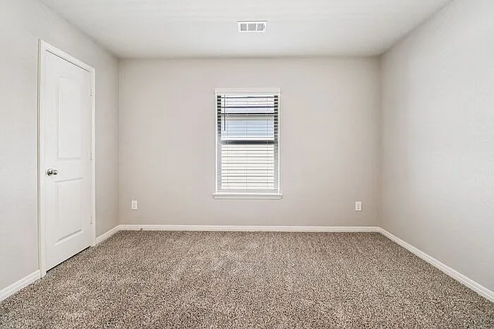 127 Crimson Cir — Photo 16