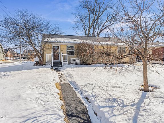 2nd image of 52 Lawnridge Avenue