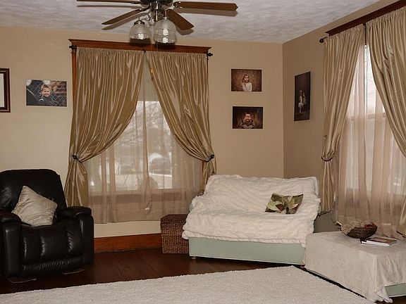 5th image of 504 W Missouri St