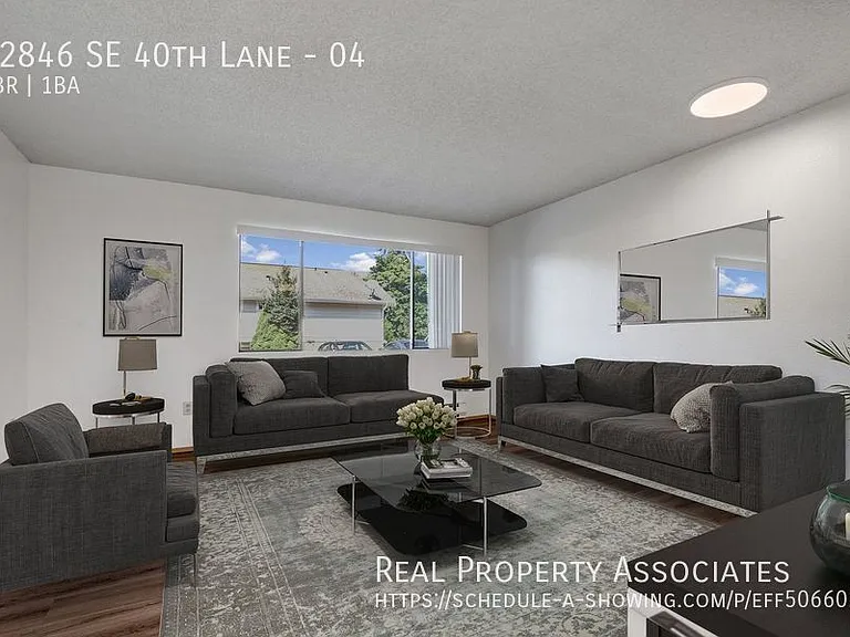 12846 SE 40th Ln #4 — Photo 5