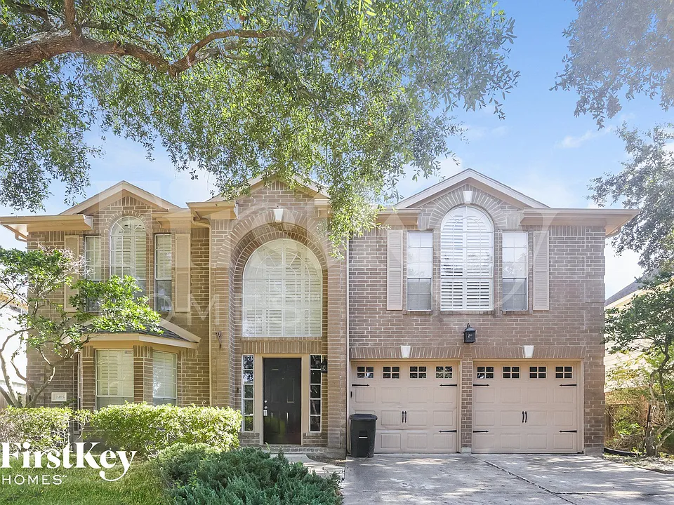1915 Kelliwood Trails Dr