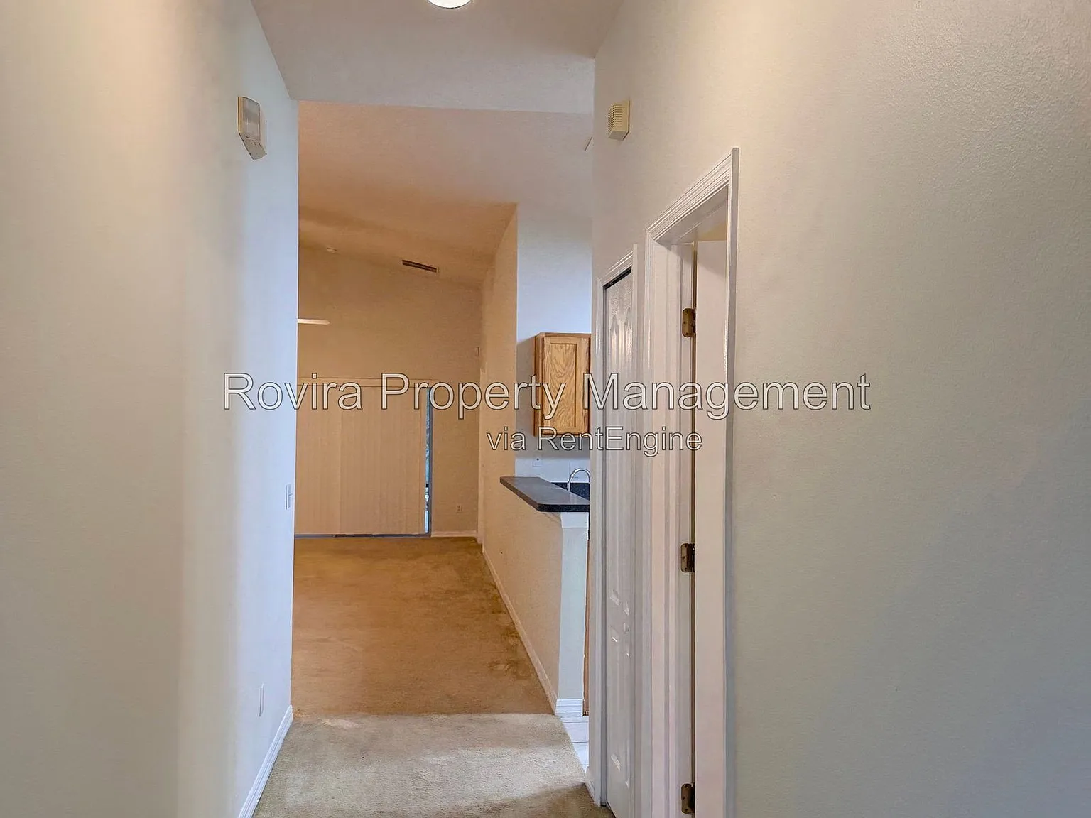 5 bed, 3.0 bath, 1662 sqft, $2,550 — Photo 2