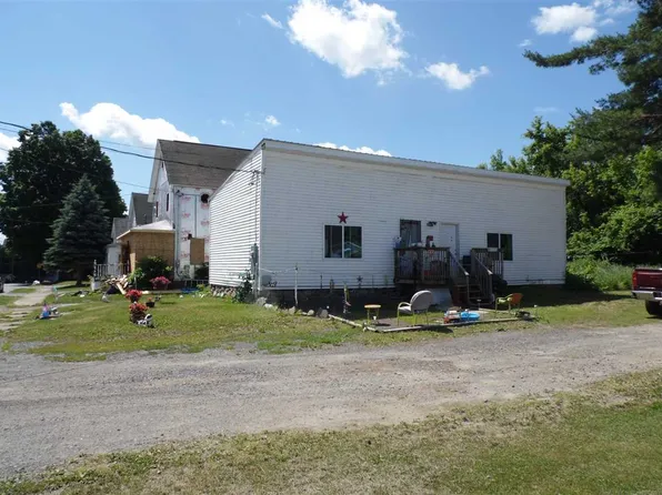 42 Pine St, Massena, NY 13662