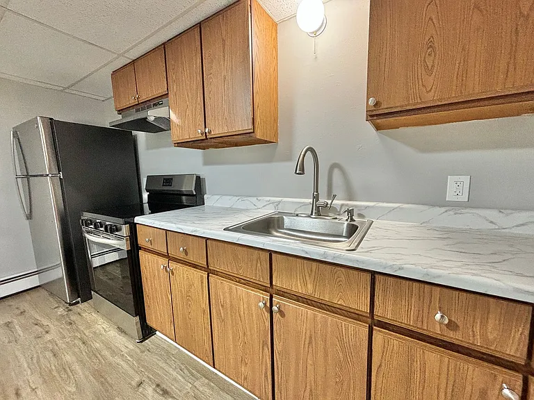 2303 Main St #L — Photo 7
