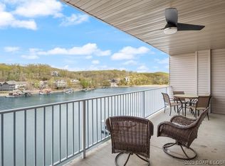 138 Oak Harbor Dr #5D, Camdenton, MO 65020
