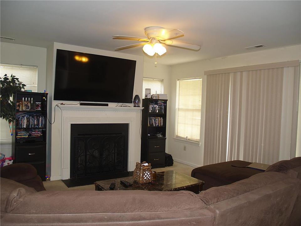 165 Wrangler Ct Quakertown, PA, 18951 Apartments for Rent Zillow