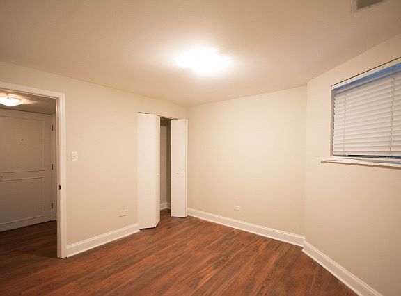 4th image of 954 W Cuyler Ave #Ge