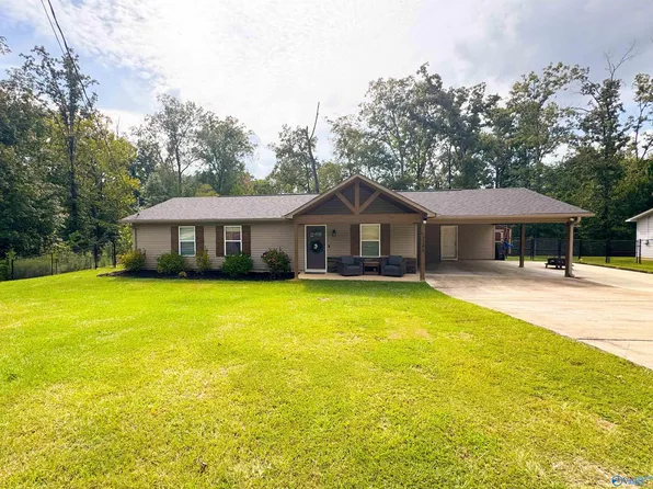 2245 Madison Loop, Gadsden, AL 35907