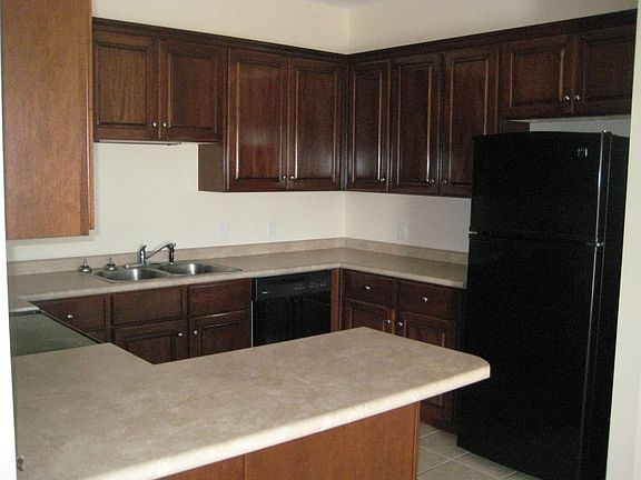 4th image of 415 Abaco Cir