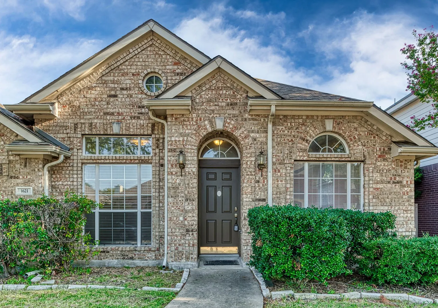 Beautiful 3 Bedroom Home Located in Allen, Texas! — Photo 4