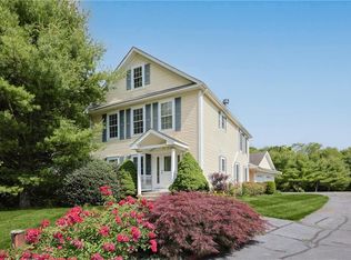 349 County St, Seekonk, MA 02771
