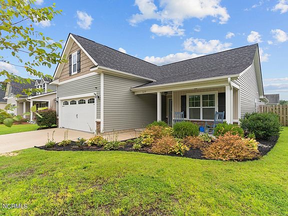 3rd image of 1639 Pine Harbor Way