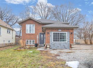 992 Bridge Ave, Windsor, ON N9B2N1