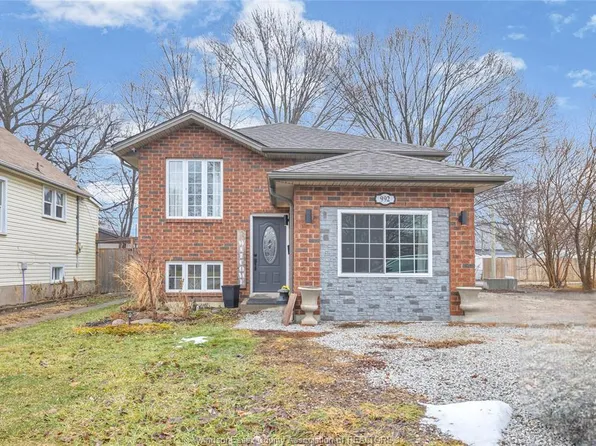992 Bridge Ave, Windsor, ON N9B 2N1